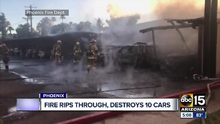 Fire destroys cars at Phoenix apartment complex, believed to be arson