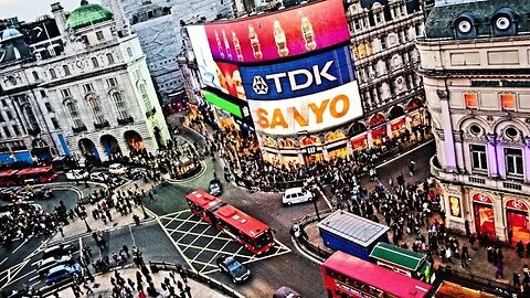 London femous place||piccadilly circle ||London||london ki femous jagah Piccadilly