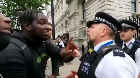 Pathetic: UK police kneel for BLM protestors.