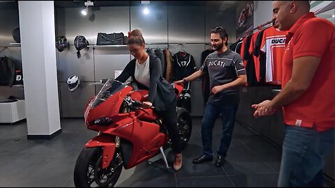 Buying A Ducati Panigale 1299 (AM 51)