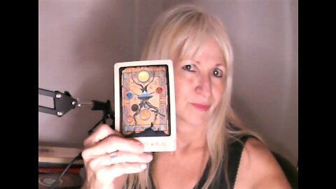 Tarot - Daily Random Channeled Message - Dark Verses Light