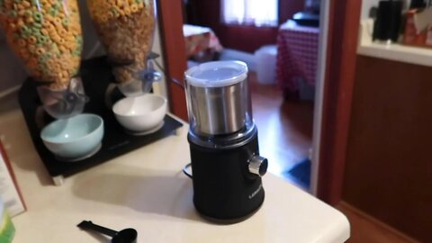 Automatic Coffee Grinder, Ultra Fast Grinding Electric Spice Grinder for Herb Nut Grain and Bean