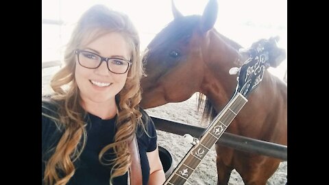 Once-Wild Mustang Plays Banjo With His Lip