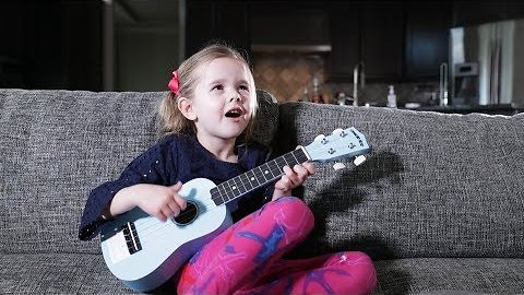 Little Girl’s First Song On Ukulele Is Totally Enchanting