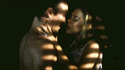 A Mad But sexy Woman Persuades Her Lover To Murder Her Rich Husband | Body Heat Movie Recaps