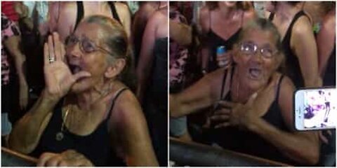 La nonna in prima fila al concerto dimostra di essere giovanissima