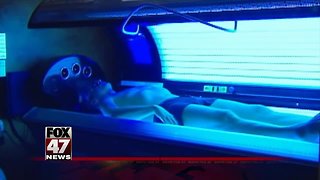 Bill would ban minors from using indoor tanning salons