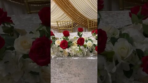 Sweetheart Table with Draped Backdrop Idea #howto #backdrop #diy #draping #wedding