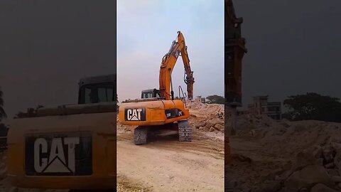 Excavator Hammer Drill Broken Big Stone😯 #broken #technology #machinery #excavator #drill #shorts