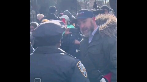 NY citizen schools POLICE on First Ammendment and then asks them to HONOR their OATH