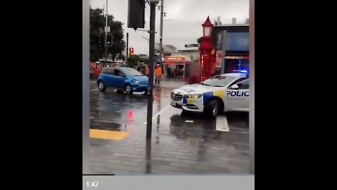 IJWT - New Zealand Police Intentionally Rammed by Idiot!!