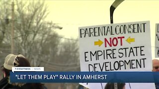 Parents and players rally to resume youth ice hockey games