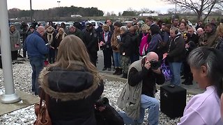 Workers hold vigil for Lordstown GM plant expected to stop production