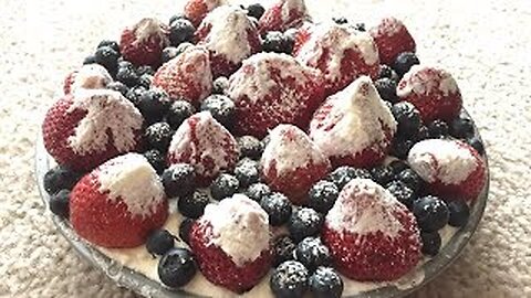 Mixed Berry Cream Pie with Graham Cracker Crust