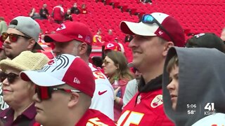 Chiefs fans pack Arrowhead for FanFest