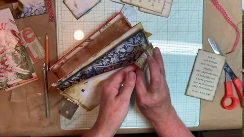 #15 THOUGHT LIFE Journal- different ways to hold cards in a junk journal