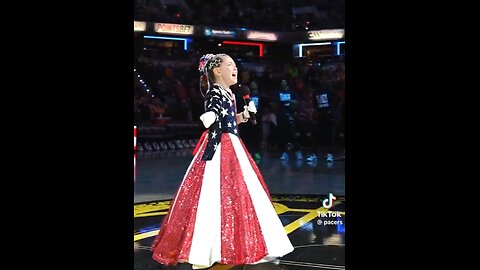 SENSATIONAL. 8-Year-Old Sings National Anthem