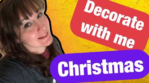 Christmas Decorating / Decorate with Me / Small House Christmas Decorating / Small Space Decorating