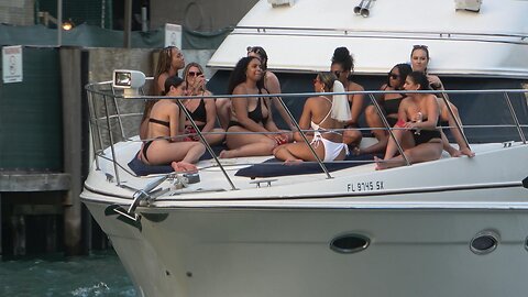 Boats, Yachts, and Miami River Vibes: A Day on the Water with the Ladies"