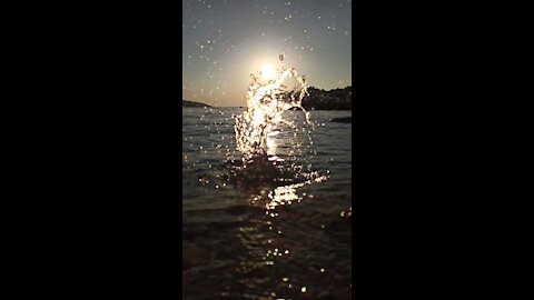 Amazing Slow Motion Water Drops In The Sea
