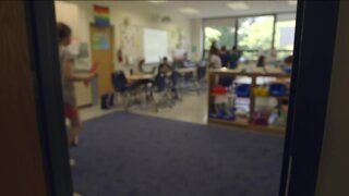 Thousands of Milwaukee Public Schools students return to class for early start