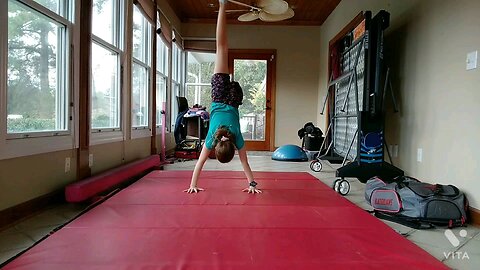 Tutorial to hold a handstand longer