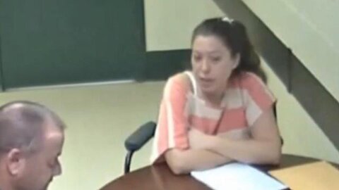 WATCH!!!!! FBI AGENTS DESPERATELY TRY TO CONVINCE WOMAN CHARGED WITH MURDER HER VICTIM IS BAD