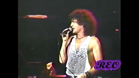 REO Speedwagon: Can't Fight This Feeling 'Live' Ecuador 1992 (My "Stereo Studio Sound" Re-Edit)