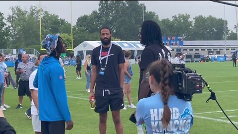 Pistons center Isaiah Stewart stops by to enjoy Lions training camp