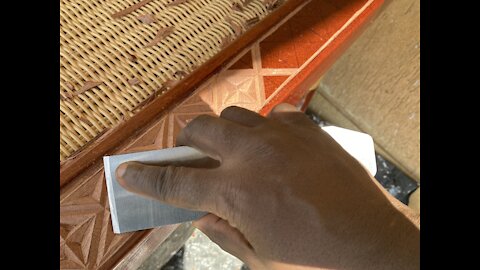 DIY hand diamond engraving on rattan on wood table