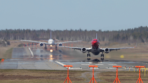 Boeing 777 vs Boeing 737