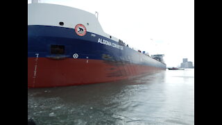 Algoma Conveyor coming off the Dock