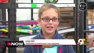 Monroe Elementary students donate books to Lighthouse Youth Services