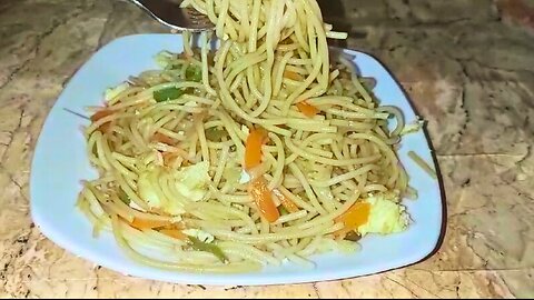 spaghetti without tomato or white sauce but perfect