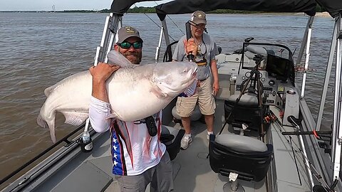 Tips on bumping bait for large catfish on the Mississippi River