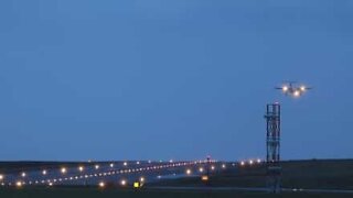 Skrämmande landningar på Leeds Bradford Airport i Storbritannien