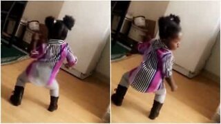 Barn dansar till Cardi B och visar upp några ordentliga "moves"