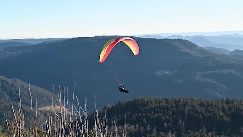 Paragliding adventure fun