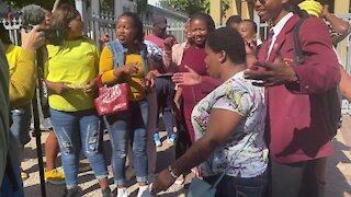 SOUTH AFRICA - Cape Town - Kidnapping of twin baby, Kwahlelwa Tiwane by 18 year old, Karabo Tau bail hearing (Video) (x8b)