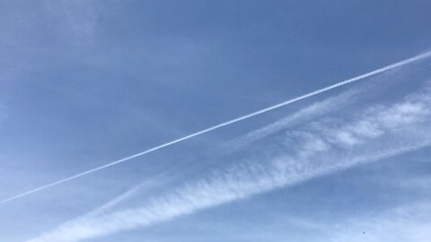 Wales sky 🏴󠁧󠁢󠁷󠁬󠁳󠁿✈️ planes 1:40 pm 11/05/2024