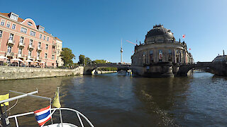 Time lapse captures boat bridge trip in Berlin