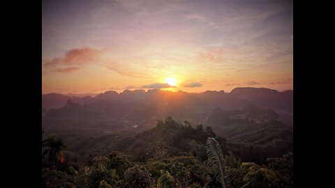 AIT in Chumphon, Thailand (pt II) - GORGEOUS sunrise on a mountaintop!