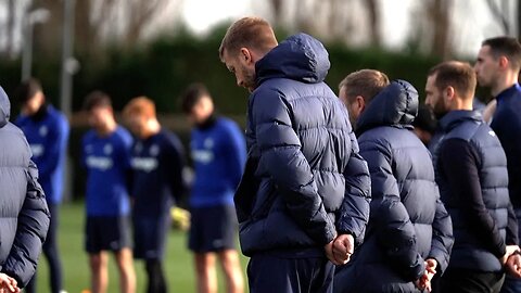 Chelsea training silence for Gianluca Vialli | Fans leave tributes at Stamford Bridge