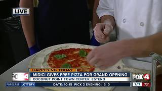 MidiCi's gives away free pizza for grand opening