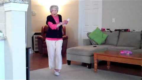 97-Year-Old Granny Crushes The Charleston On Nintendo Wii Video Game