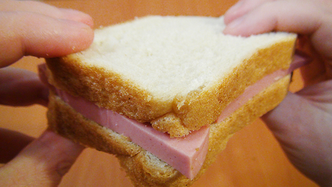 Cool Life Hack You Should Know To Eat Sandwich