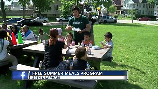 Free summer meals offered at dozens of Milwaukee-area locations