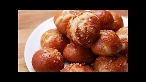 Beer Cheese Pretzel Bites