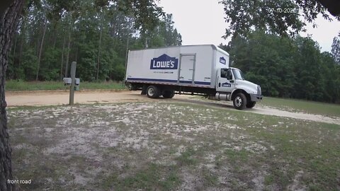 Lowe's Bad driver