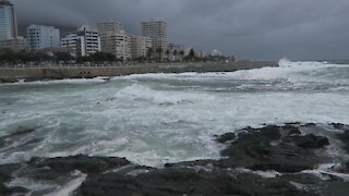 SOUTH AFRICA - Cape Town - Wintry weather in Cape Town (Video) (p9g)